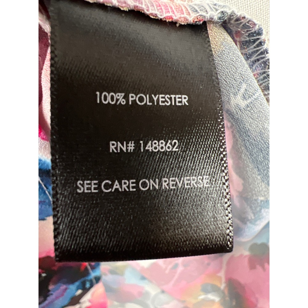 Torrid Harper Blouse Womens 3X Pink Blue Floral Roll Tab Sleeve V-Neck Top - Picture 3 of 10
